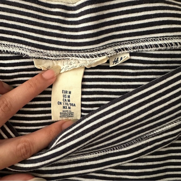 H&M Off The Shoulder Top - Picture 4 of 4